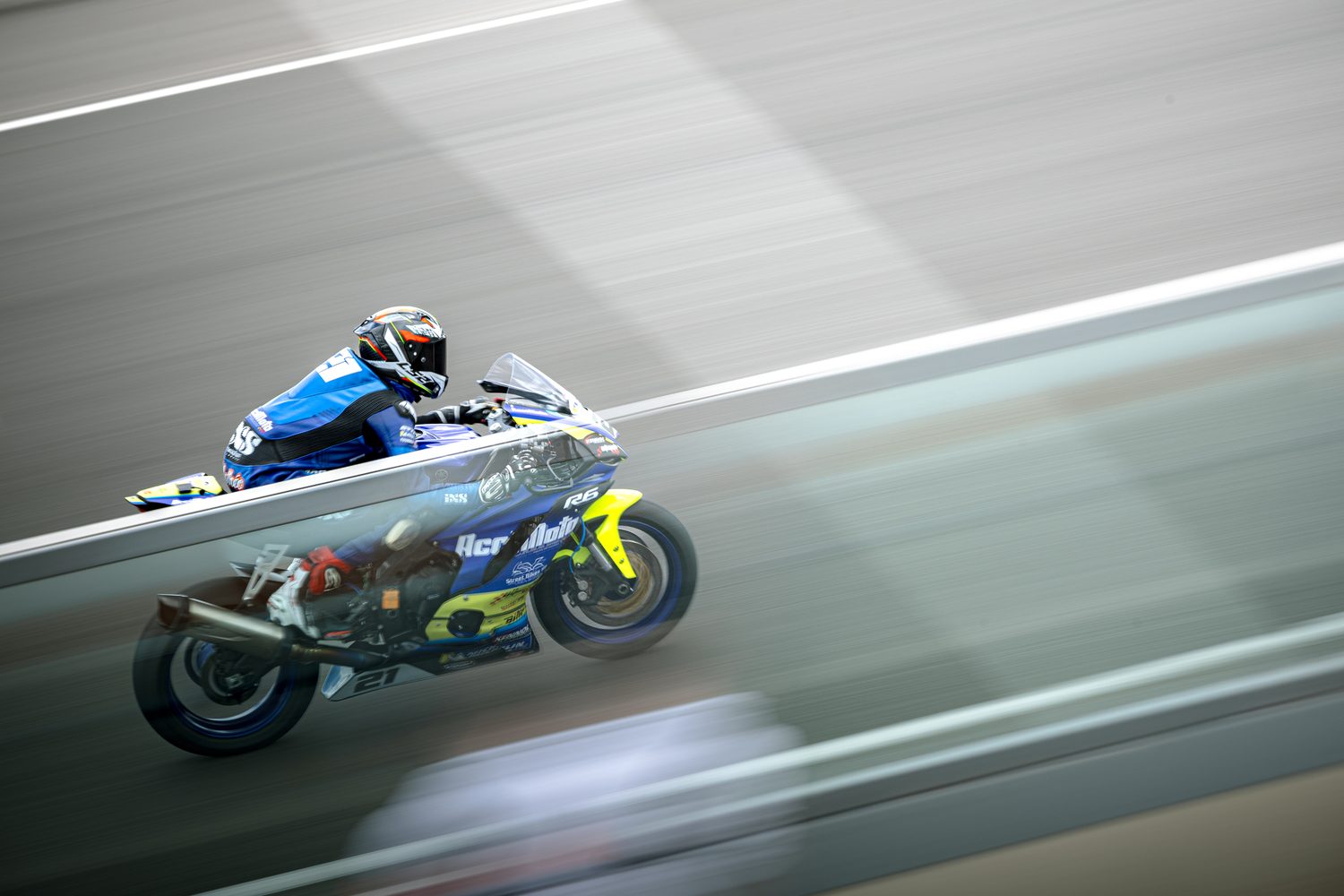 Image pilote Assen pour dossier sponsor et communication sportive